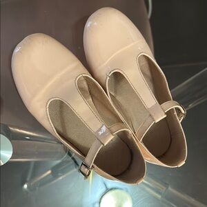 Patent leather T-Strap Shoes for girls. Size 30